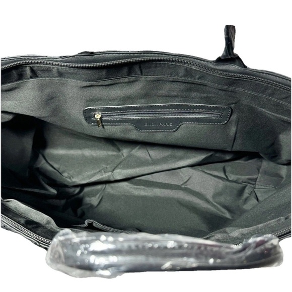 Gilda Paris NWT Black Quilted "G" Logo
Quilted Tote MSRP $199 - Picture 5 of 14